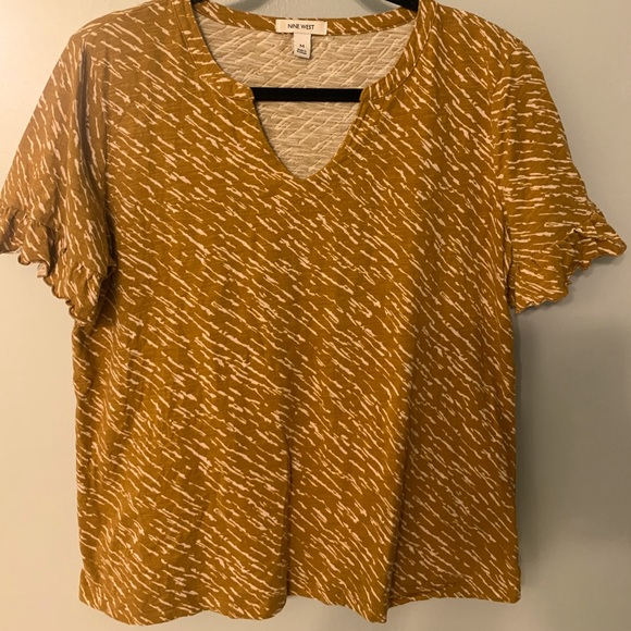 Women’s Nine West V-Neck Ruffle Sleeve Top Medium - Picture 1 of 5